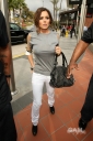 Cheryl_and_Derek_Hough_step_out_to_lunch_together_19_02_10_33.jpg