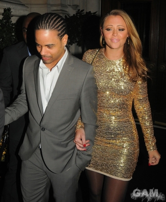 Cheryl_and_Kimberley_arriving_at_Mandarin_Oriental_12_01_10_229.jpg