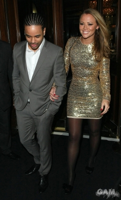 Cheryl_and_Kimberley_arriving_at_Mandarin_Oriental_12_01_10_233.jpg