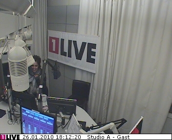 Cheryl_Cole_on_1Live_Webcam_Germany_26_01_10_8.jpg