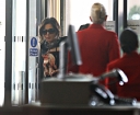 Cheryl_Cole_arriving_at_Heathrow_London_17_02_10_2.jpg