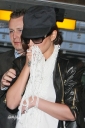 Cheryl_Cole_at_Heathrow_06_03_10_19.jpg