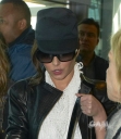 Cheryl_Cole_at_Heathrow_06_03_10_38.jpg