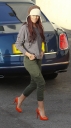 Cheryl_arriving_at_X_Factor_studios_27_11_10_23.jpg