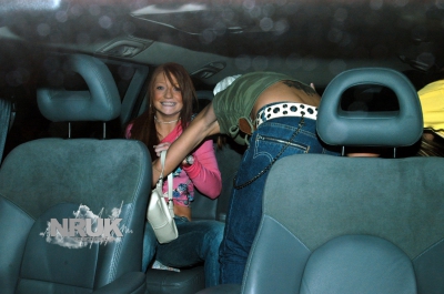 Girls_Aloud_leaving_Ten_Rooms_27_02_04_28429.jpg