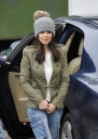 Cheryl_Cole_arriving_at_the_X_Factor_studios_03_12_10_4.jpg