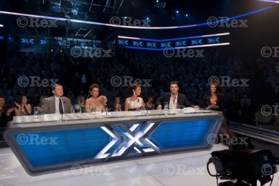 Cheryl_Cole_X_Factor_Live_Show_Week_9_4_12_10_21.jpg