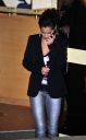 CherylNicola_leaving_arriving_the_X_Factor_studios_5_12_10_5.jpg