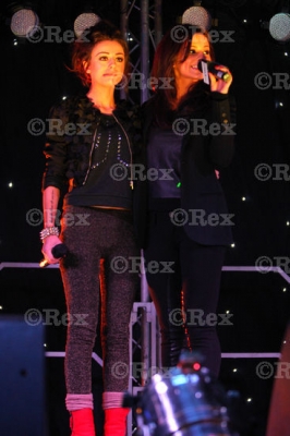 Cheryl_and_Cher_on_stage_in_Malvern_07_12_10_14.jpg
