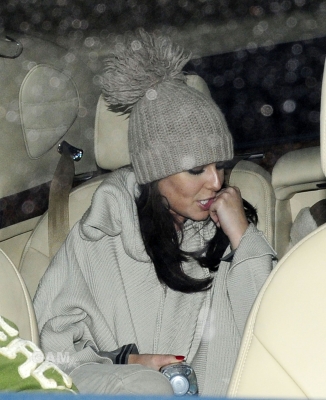 Cheryl_leaving_the_London_Palladium_after_rehearsing_8_12_10_7.jpg