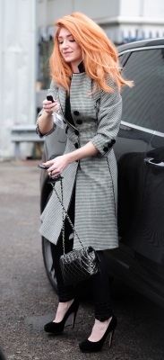 Cheryl_and_Nicola_arriving_at_the_X_Factor_studios_10_12_10_16.jpg