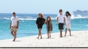 Cheryl_and_Derek_taking_a_stroll_on_a_beach_in_South_Africa_1_01_11_15.jpg