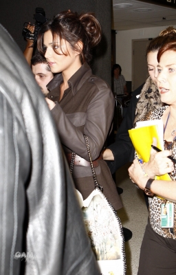 Cheryl_Cole_arriving_at_LAX_airport_LA_23_02_11_5.jpg