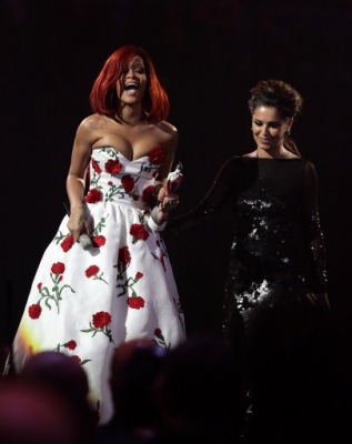 Cheryl_Cole_at_the_Brit_Awards_15_02_11_107.jpg