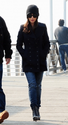Cheryl_Cole_leaving_her_hotel_in_Venice_07_02_11_5.jpg
