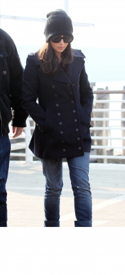Cheryl_Cole_leaving_her_hotel_in_Venice_07_02_11_55_1.jpg