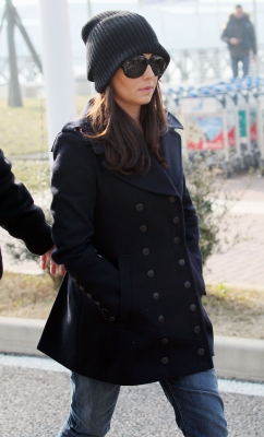 Cheryl_Cole_leaving_her_hotel_in_Venice_07_02_11_60.jpg