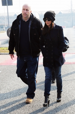 Cheryl_Cole_leaving_her_hotel_in_Venice_07_02_11_74.jpg