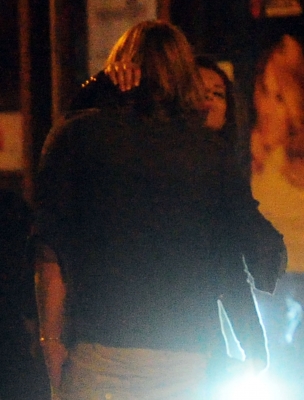 Cheryl_Cole_night_out_in_London_16_02_11_10.jpg