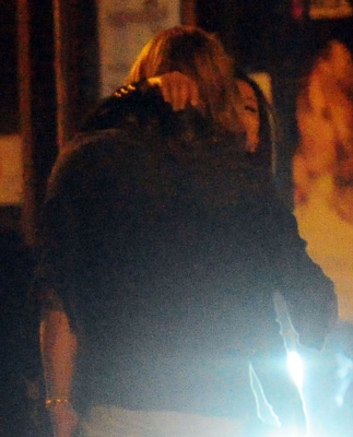 Cheryl_Cole_night_out_in_London_16_02_11_11.jpg