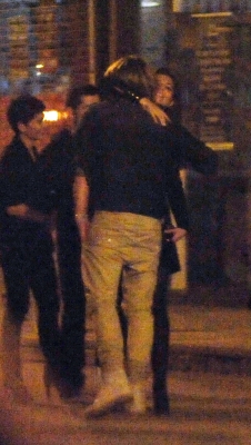 Cheryl_Cole_night_out_in_London_16_02_11_19.jpg