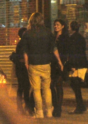 Cheryl_Cole_night_out_in_London_16_02_11_21.jpg