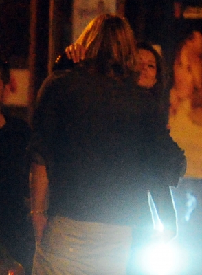 Cheryl_Cole_night_out_in_London_16_02_11_9.jpg