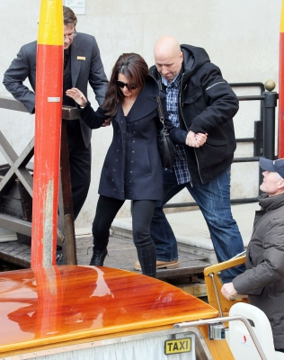 Cheryl_in_Venice_Italy_5_02_11_47.jpg