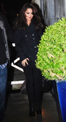 Cheryl_in_Venice_Italy_5_02_11_64.jpg