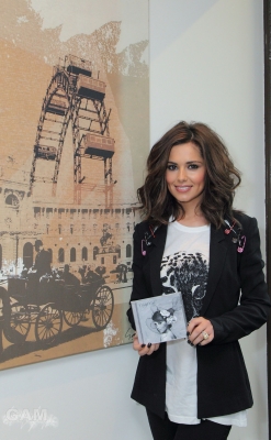 Cheryl_Cole_in_Vienna_-_Austria_03_02_10_7.jpg