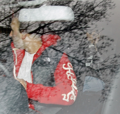 Cheryl_Cole_leaves_a_studio_in_London_13_02_10_5.jpg