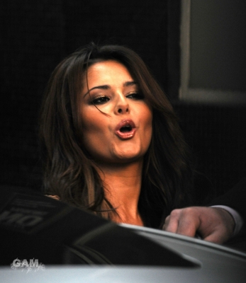 Cheryl_Cole_arriving_leaving_Princes_Trust_23_03_11_5.jpg
