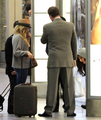 Cheryl_Cole_at_LAX_10_05_11_63.jpg