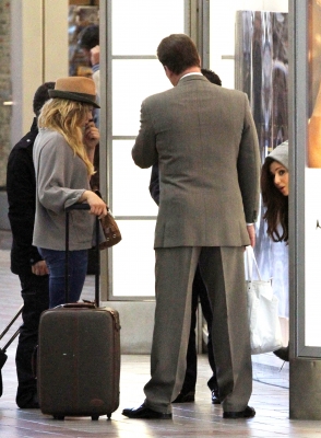 Cheryl_Cole_at_LAX_10_05_11_64.jpg