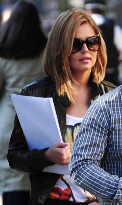 Cheryl_Cole_at_the_America_Embassy_in_London_29_06_11_13.jpg