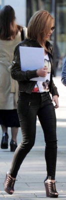 Cheryl_Cole_at_the_America_Embassy_in_London_29_06_11_27.jpg
