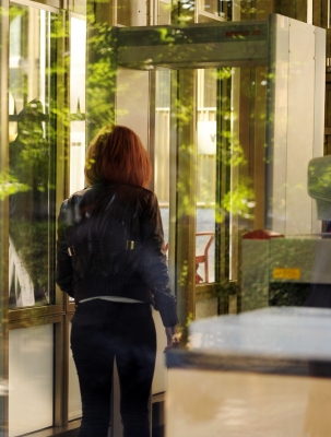 Cheryl_Cole_at_the_America_Embassy_in_London_29_06_11_3.jpg