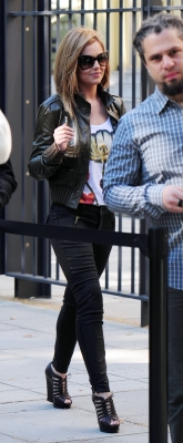 Cheryl_Cole_at_the_America_Embassy_in_London_29_06_11_5.jpg