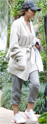 Cheryl_Cole_in_LA_06_03_11_1.jpg