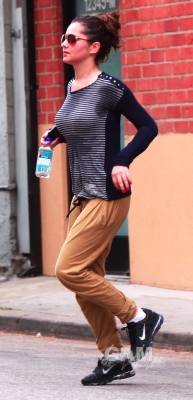 Cheryl_Cole_leaves_a_gym_in_Studio_City_07_05_11_10.JPG