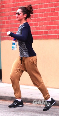 Cheryl_Cole_leaves_a_gym_in_Studio_City_07_05_11_13.JPG