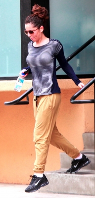 Cheryl_Cole_leaves_a_gym_in_Studio_City_07_05_11_14.JPG