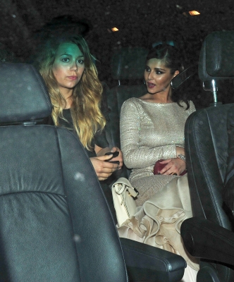 Cheryl_Cole_leaving_the_Habemus_Papam_film_premiere_13_05_11_6.jpg