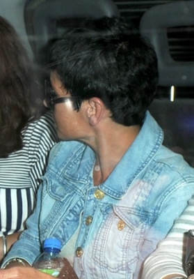 Cheryl_Cole_seen_being_driven_from_a_hotel_in_London_2_07_11_2.jpg