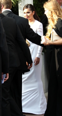 Cheryl_leaving_the_Hotel_Martinez_in_Cannes_France_13_05_11_11.jpg