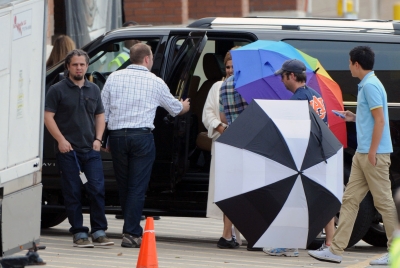 Cheryl_on_set_of_What_to_Expect_When_Youre_Expecting_31_08_11_6.jpg