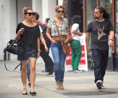 Cheryl_Cole_in_New_York_30_09_11_16.jpg