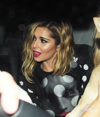 Cheryl_Cole_leaving_the_Roundhouse_in_Camden_07_10_11_12.jpg