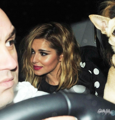 Cheryl_Cole_leaving_the_Roundhouse_in_Camden_07_10_11_8.jpg