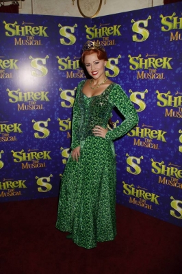 Cheryl_Nicola__Kim_at_Shrek_The_Musical_Premiere_5_10_11_29.jpg